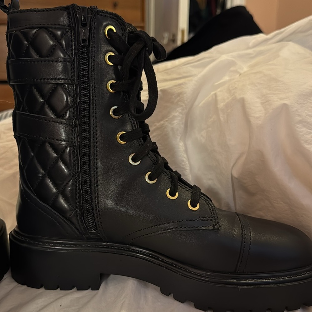MANGO NWOT- Military leather ankle boots - Picture 4 of 6